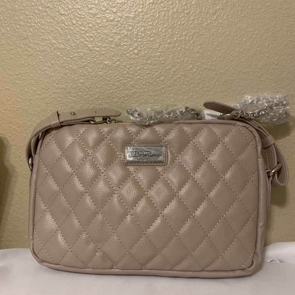 Bella Russo Chain Strap Purse  Cream with Light Pink  Color Size: 7H X 10W X 2D.